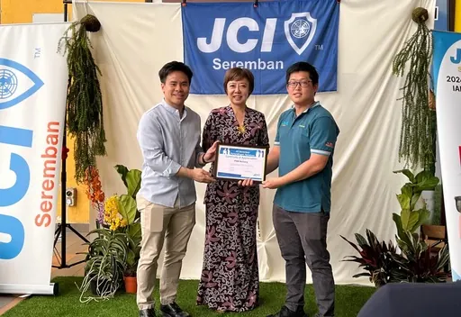 Holding a certificate after an event